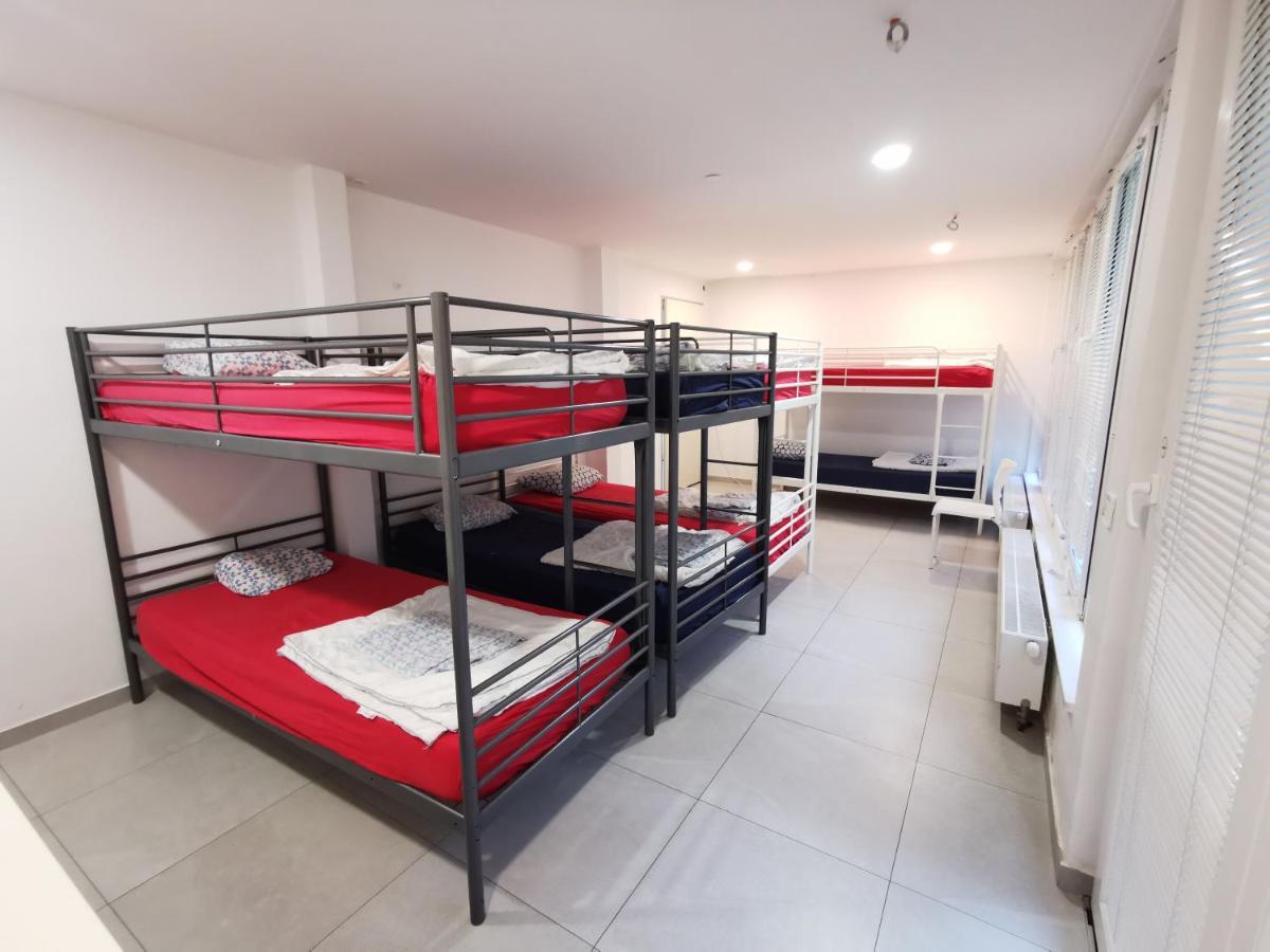 Simbol Rooms With Free Private Parking Liubliana Exterior foto